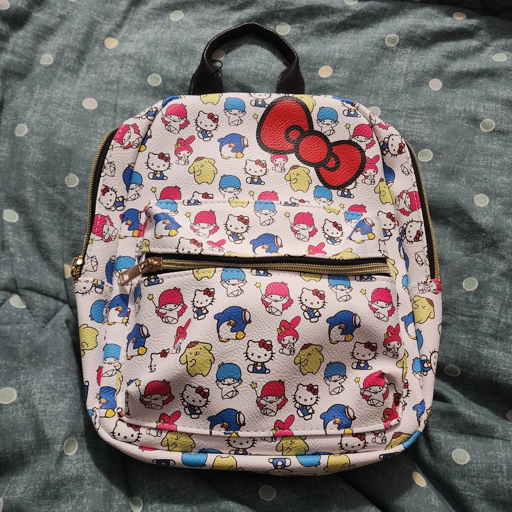 Hello Kitty and Friends mini backpack - Picture 2 of 6